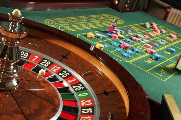spbu game lobby showing slots, live-dealer, sportsbook, and esports categories